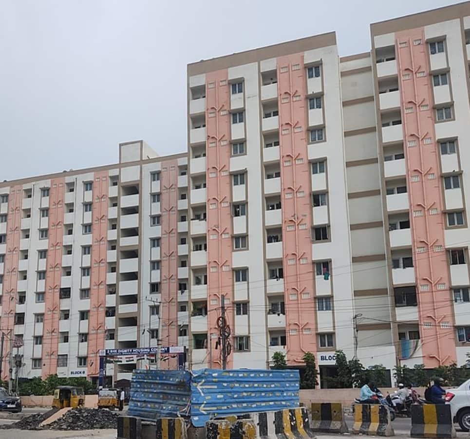 400 Sq.Yd. Plot in Vanasthalipuram Hyderabad