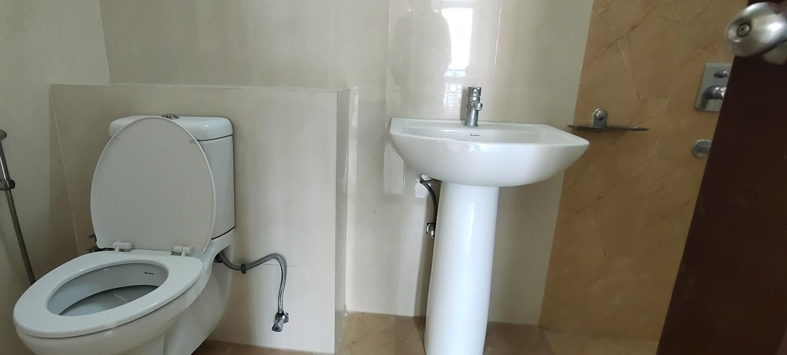 3 BHK Flat for rent in  Aditya Empress Towers, Shaikpet, Hyderabad