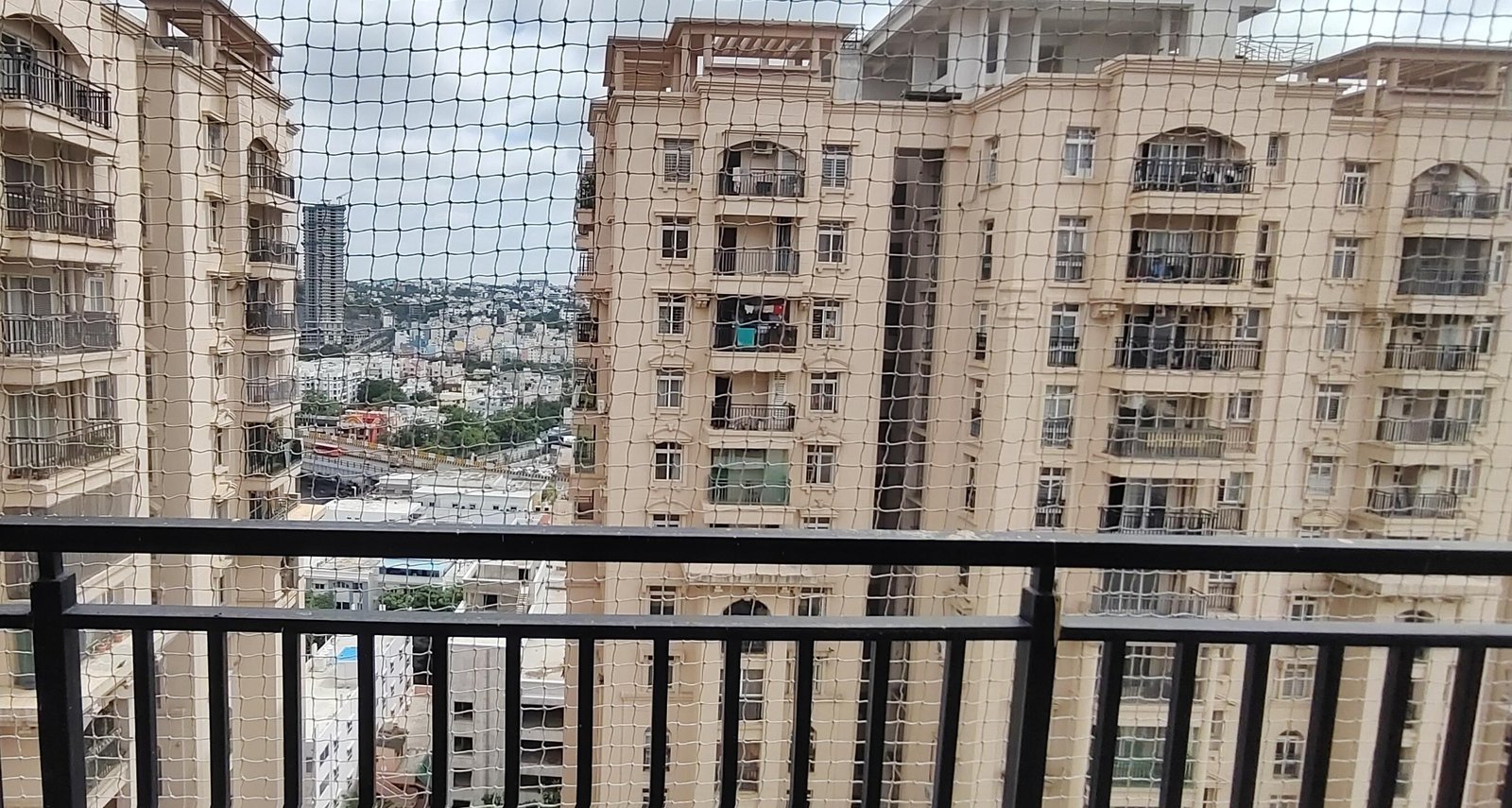 3 BHK Flat for rent in  Aditya Empress Towers, Shaikpet, Hyderabad