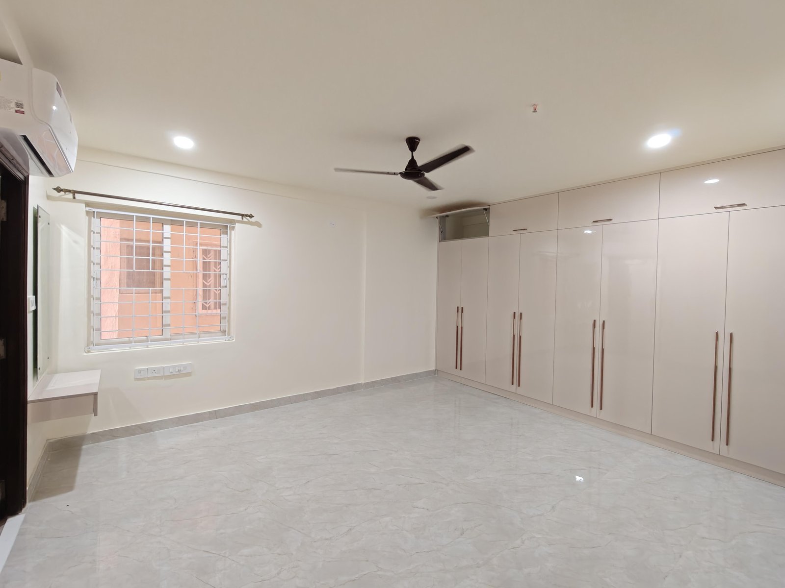 3 BHK Flat for rent in  Aditya Empress Towers, Shaikpet, Hyderabad