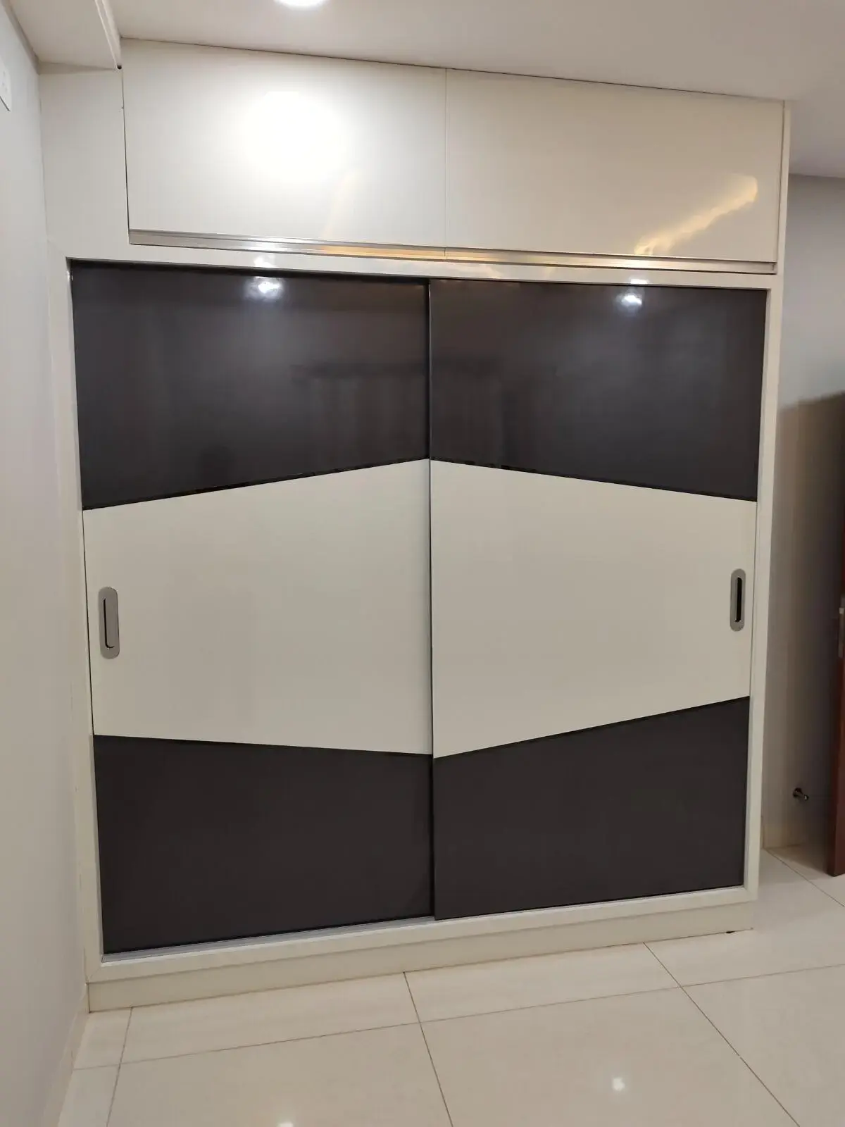 3BHK 2Baths Flat for Rent in Aparna Sarovar Zenith, Nallagandla, Hyderabad