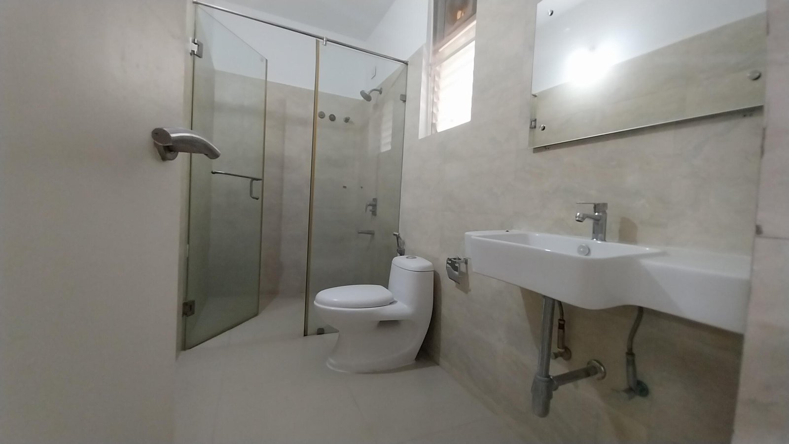 4Bedrooms 4Baths Independent House/Villa for Rent in BabuKhan Lakefront, Kokapet, Hyderabad