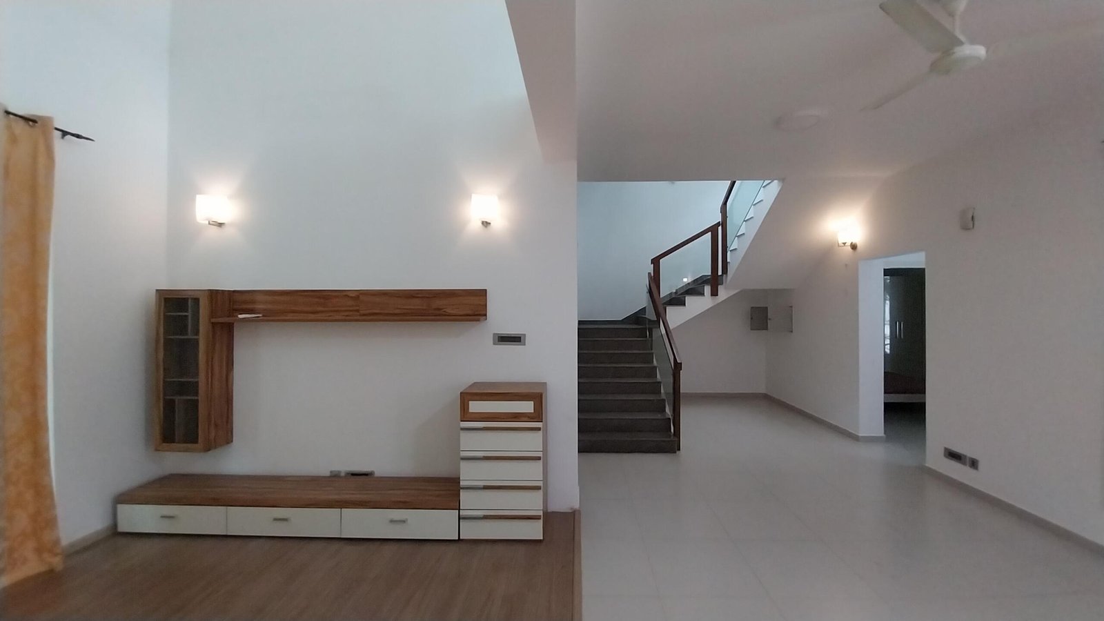 4Bedrooms 4Baths Independent House/Villa for Rent in BabuKhan Lakefront, Kokapet, Hyderabad