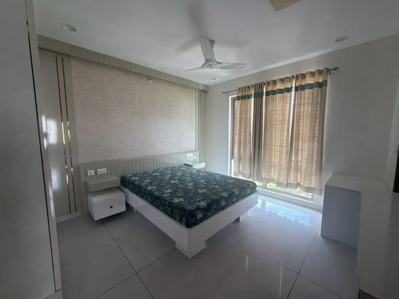 4BHK 6Baths Flat for Rent in Jayabheri The Peak, Narsingi, Hyderabad