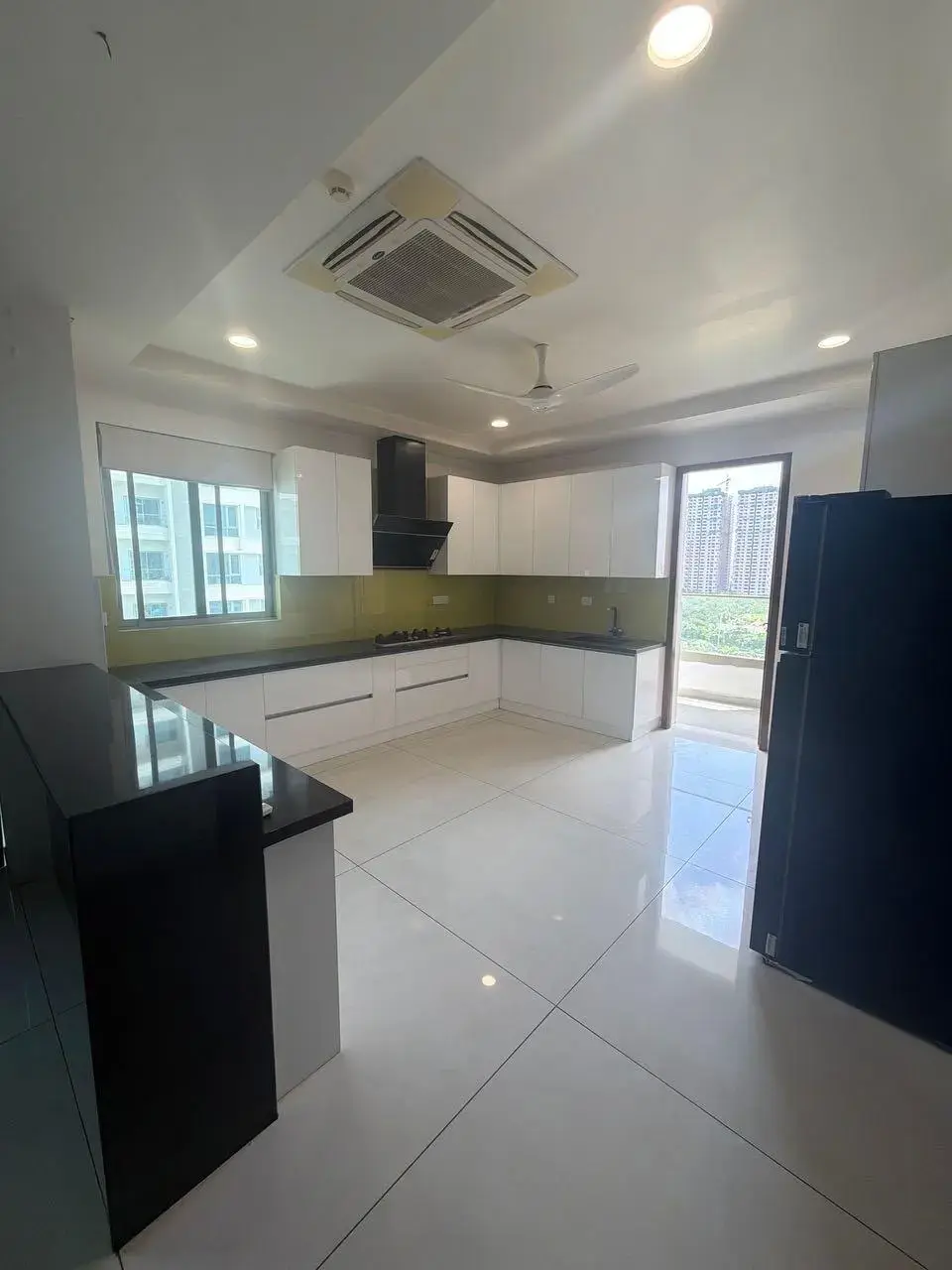 4BHK 6Baths Flat for Rent in Jayabheri The Peak, Narsingi, Hyderabad