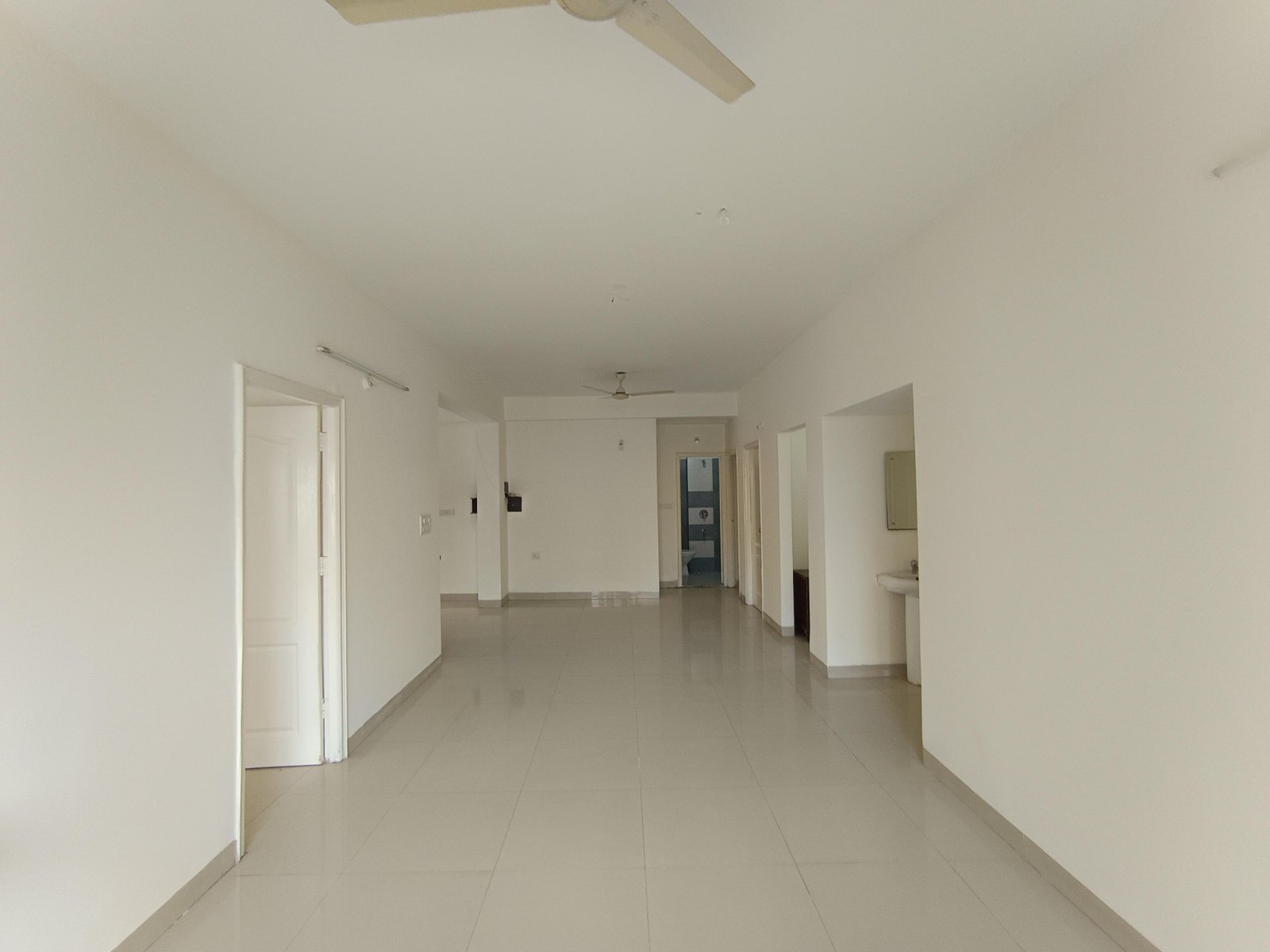 3BHK 3Baths Flat for Rent in Manjeera Diamond Towers, Gopanpally, Hyderabad