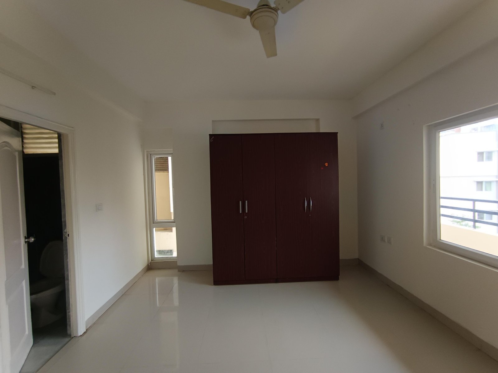 3BHK 3Baths Flat for Rent in Manjeera Diamond Towers, Gopanpally, Hyderabad