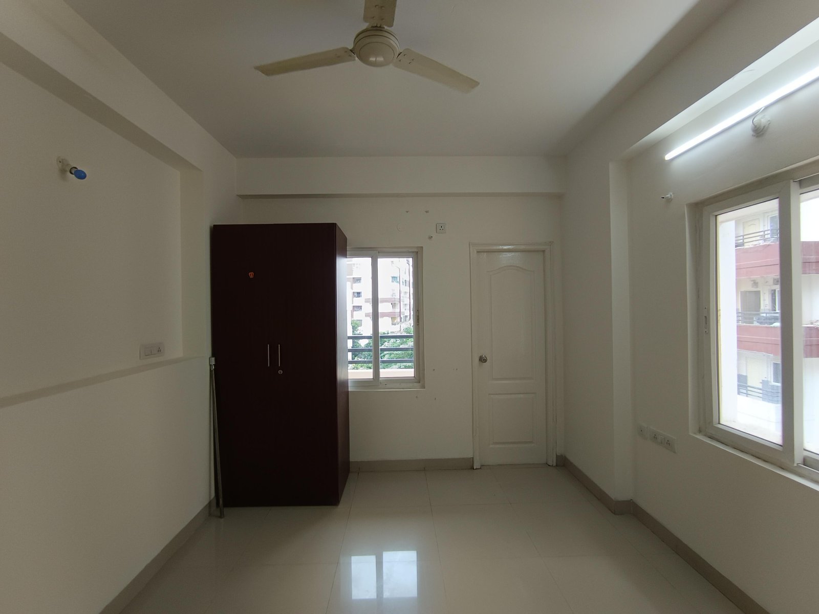 3BHK 3Baths Flat for Rent in Manjeera Diamond Towers, Gopanpally, Hyderabad