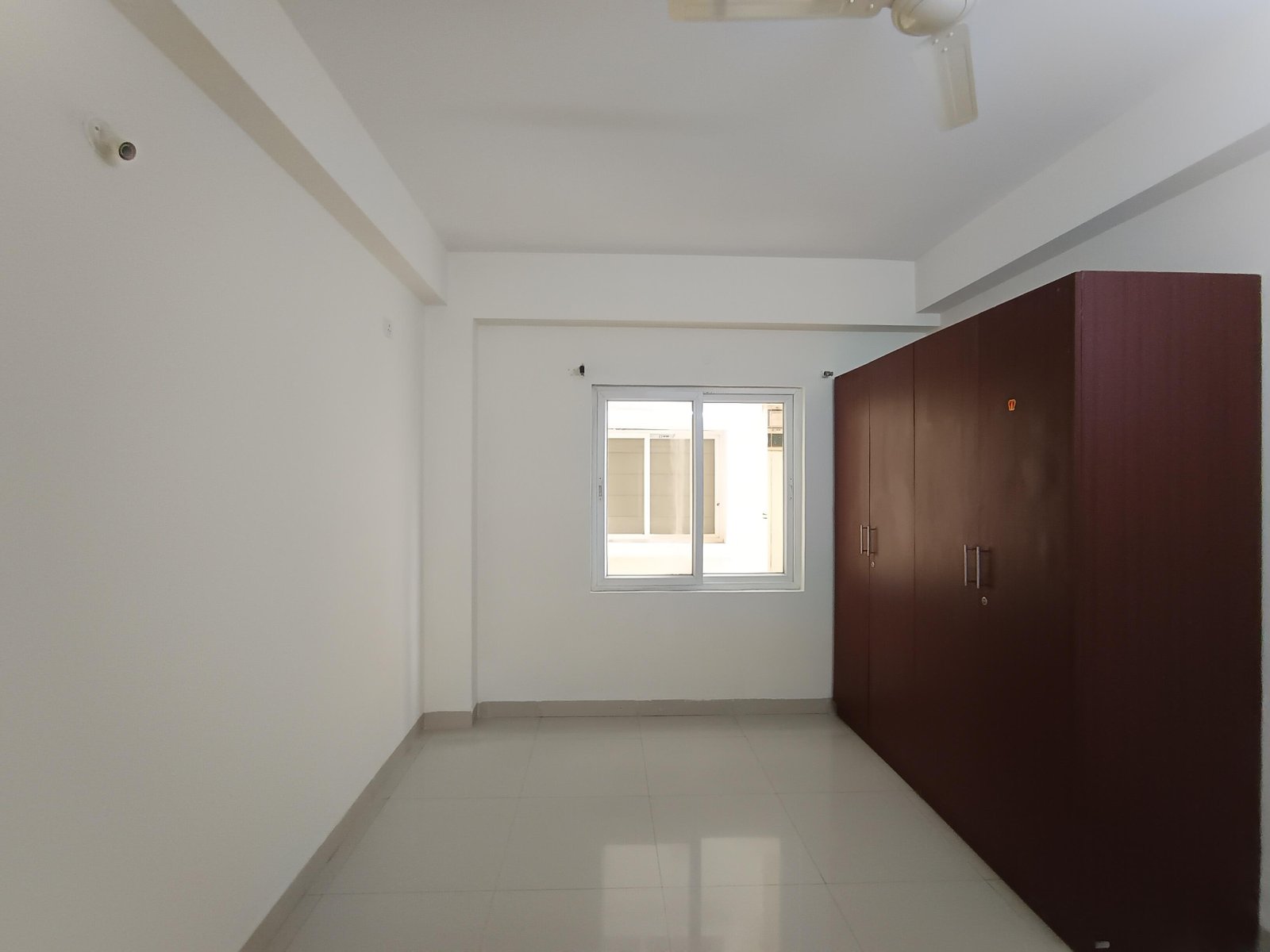 3BHK 3Baths Flat for Rent in Manjeera Diamond Towers, Gopanpally, Hyderabad