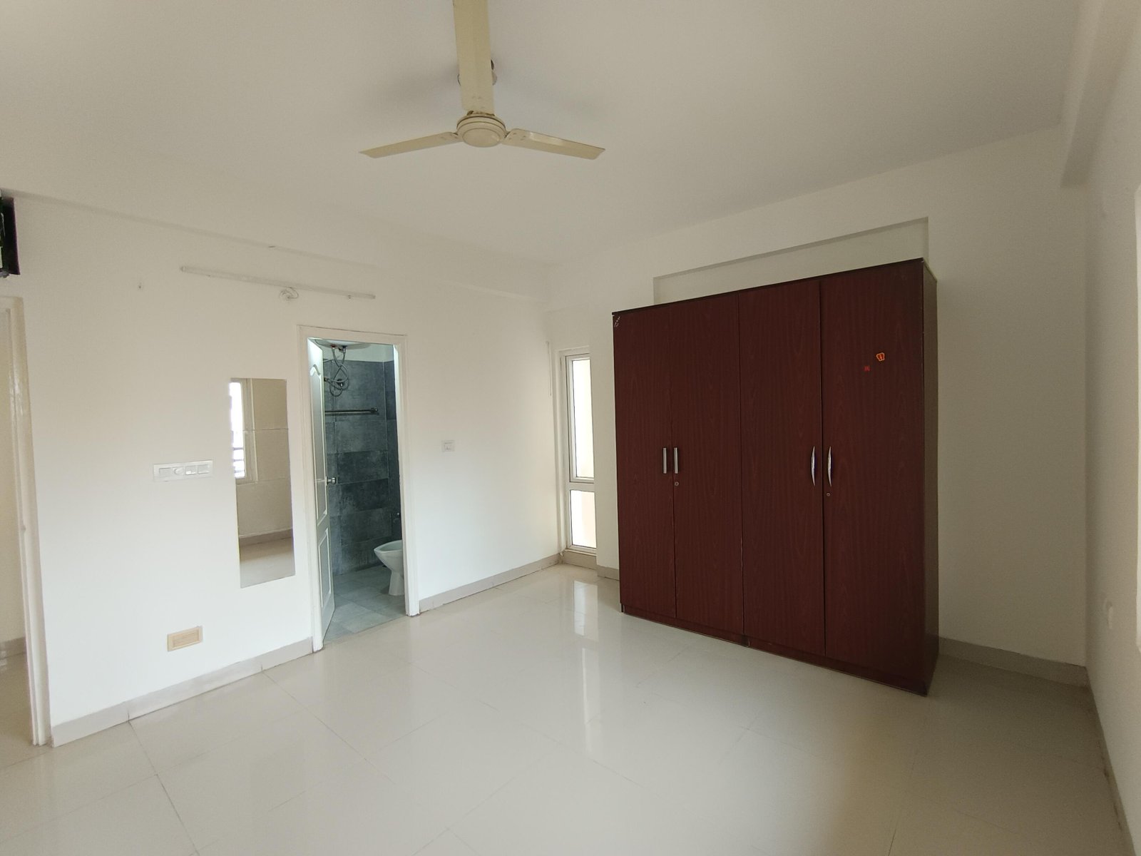 3BHK 3Baths Flat for Rent in Manjeera Diamond Towers, Gopanpally, Hyderabad