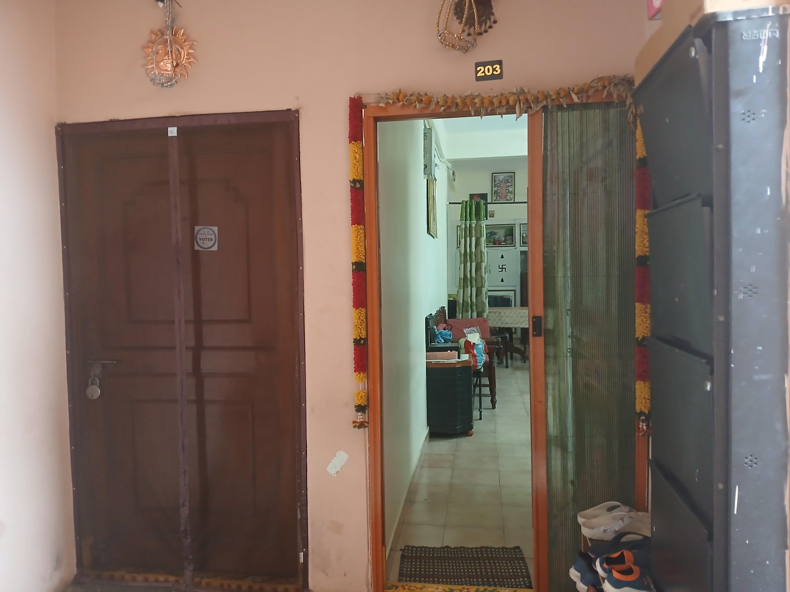 2BHK 2Baths Flat for Rent in Aruna Kiran Residency, Rajbhavan Road, Hyderabad