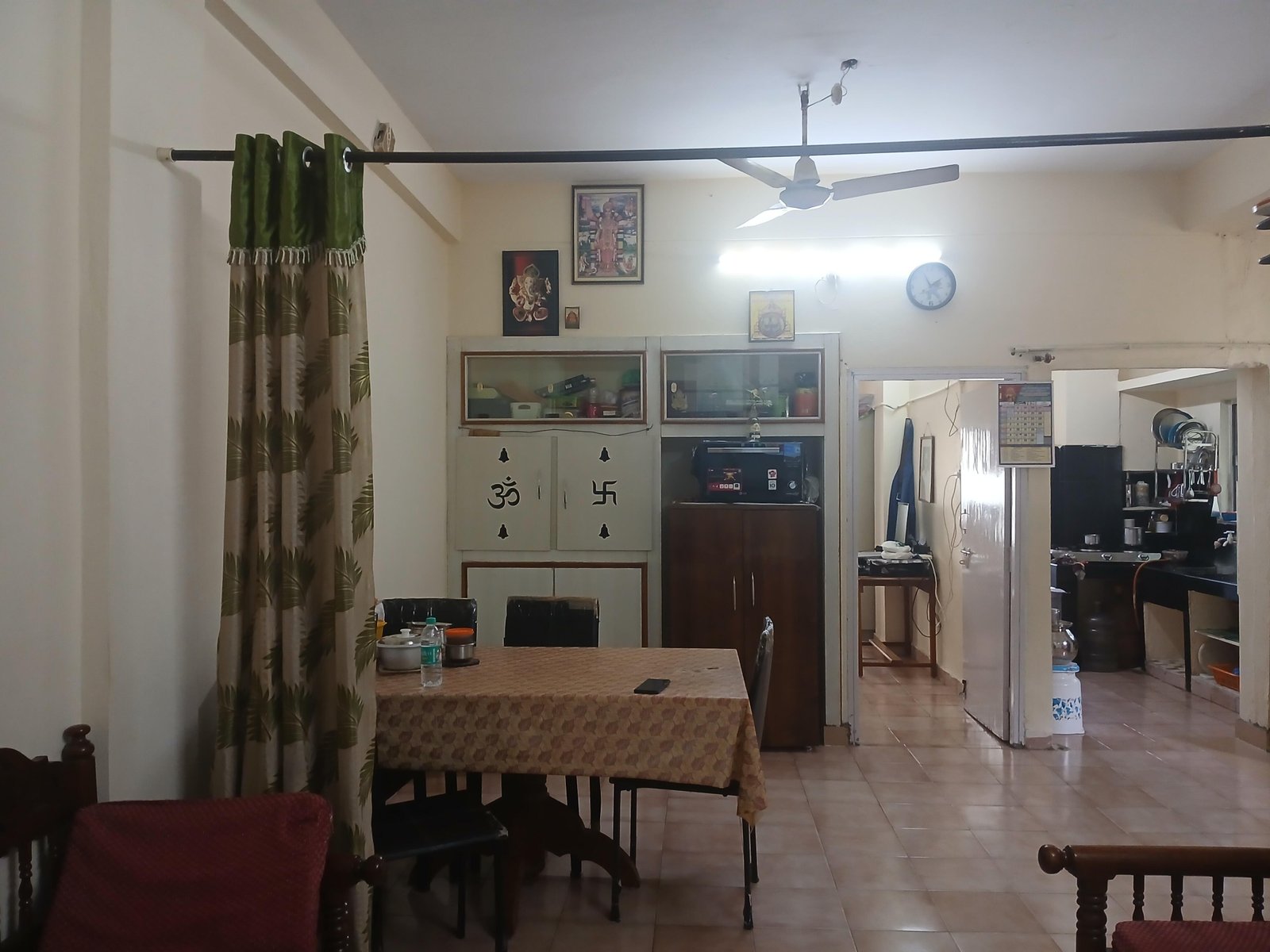 2BHK 2Baths Flat for Rent in Aruna Kiran Residency, Rajbhavan Road, Hyderabad