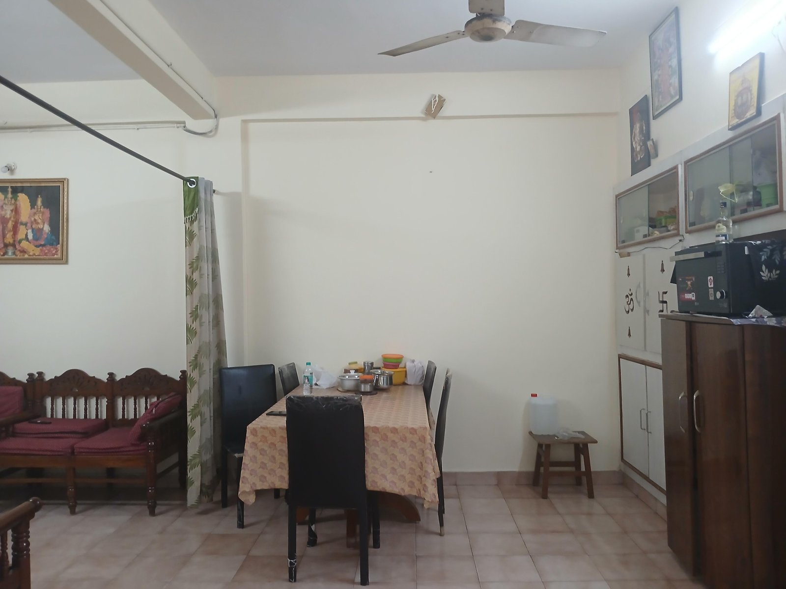 2BHK 2Baths Flat for Rent in Aruna Kiran Residency, Rajbhavan Road, Hyderabad
