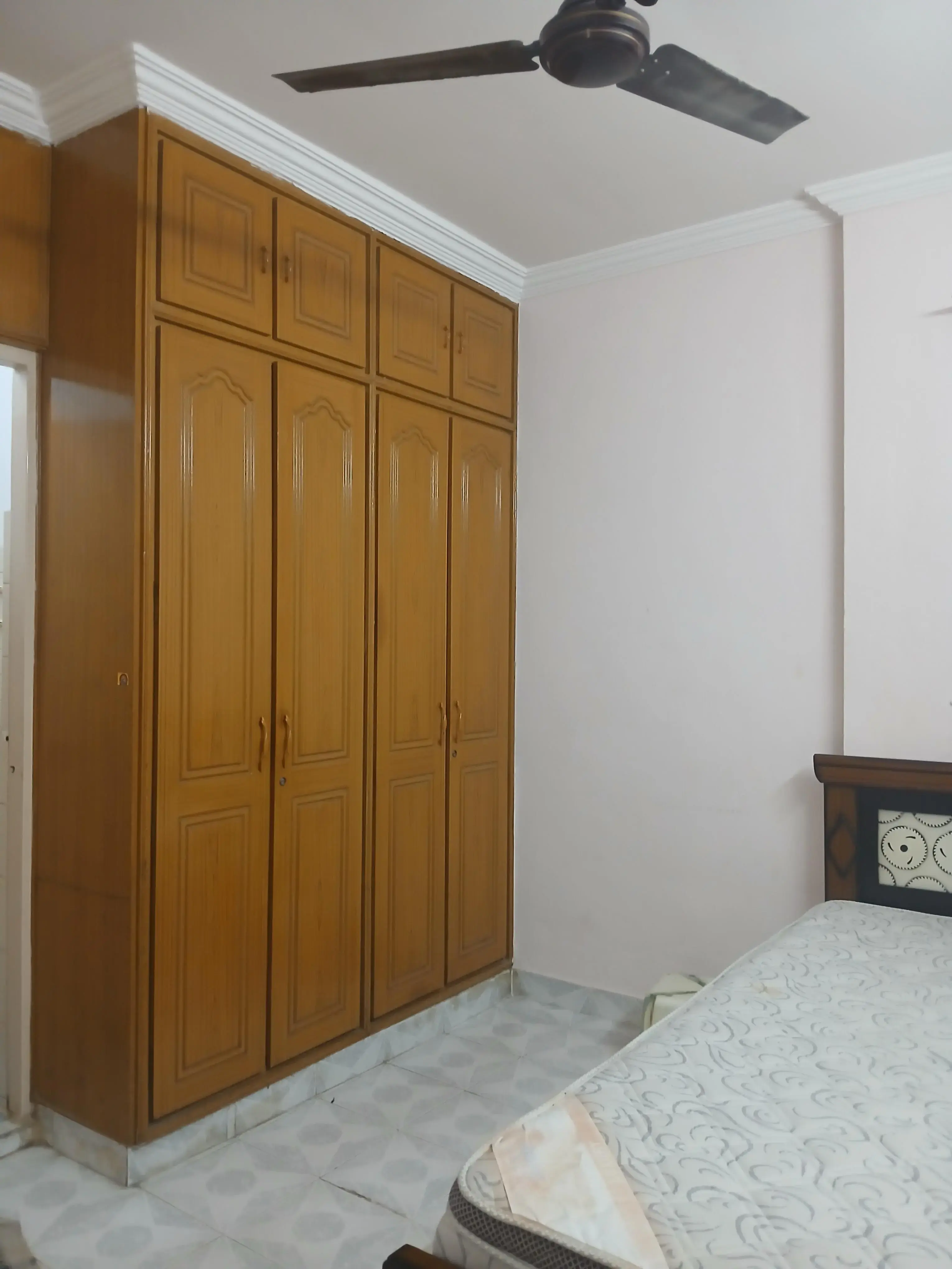 2BHK 2Baths Flat for Rent in Keerthiapartment, Old Mumbai Highway, Hyderabad