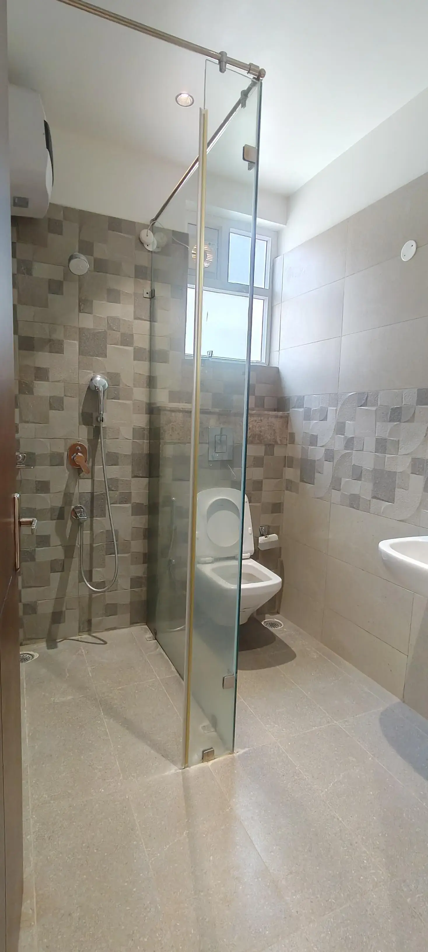 4Bedrooms 5Baths Independent House/Villa for Rent in Aditi Urban Ville, Osman Nagar, Tellapur