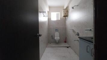 3BHK 3Baths Builder Floor for Rent in Chintalkunta, Hyderabad