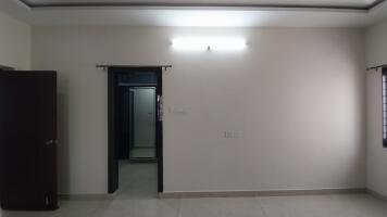 3BHK 3Baths Builder Floor for Rent in Chintalkunta, Hyderabad