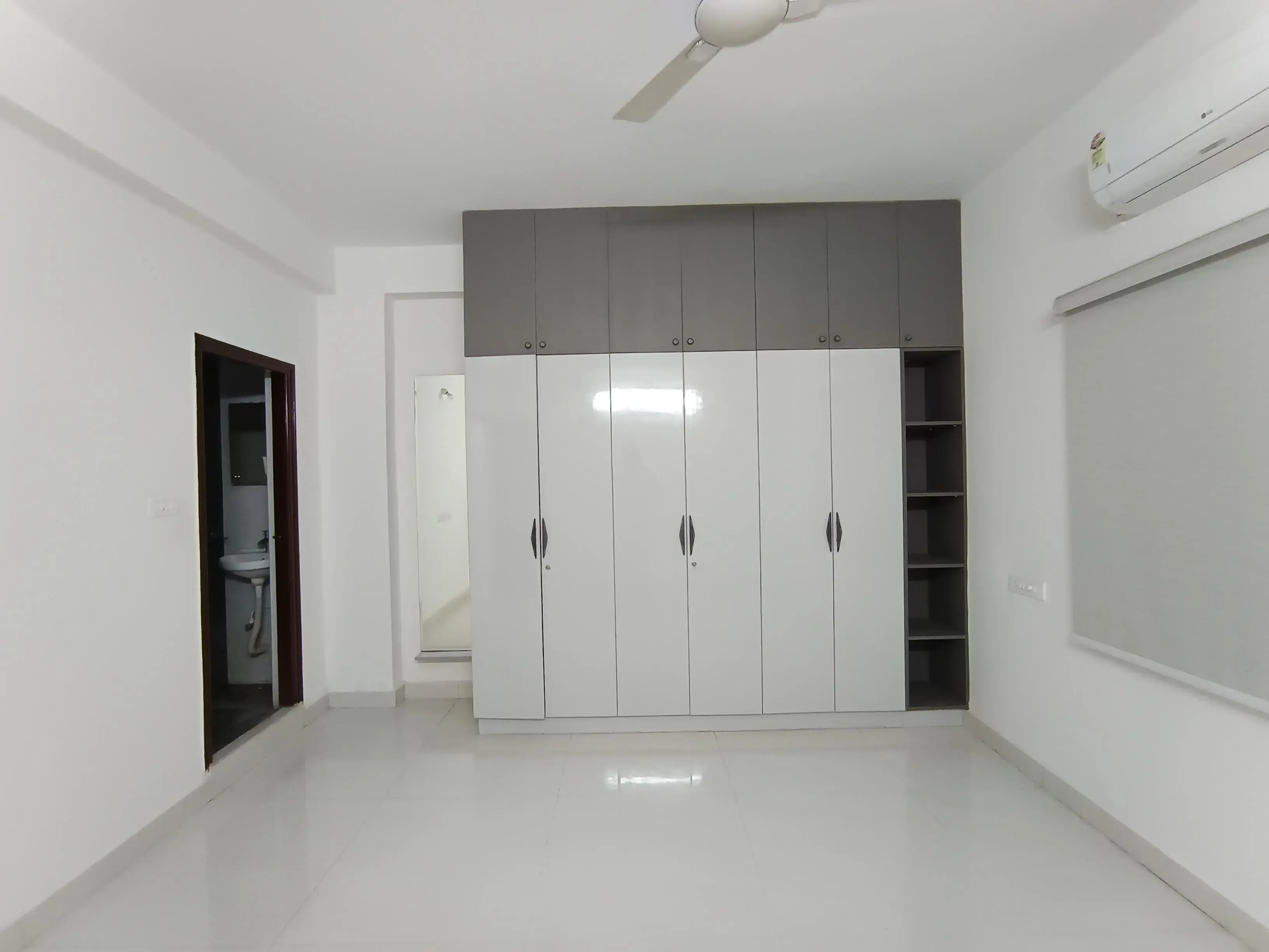 3BHK 3Baths Flat for Rent in vishwas bhavani heights, Masjid Banda, Kondapur
