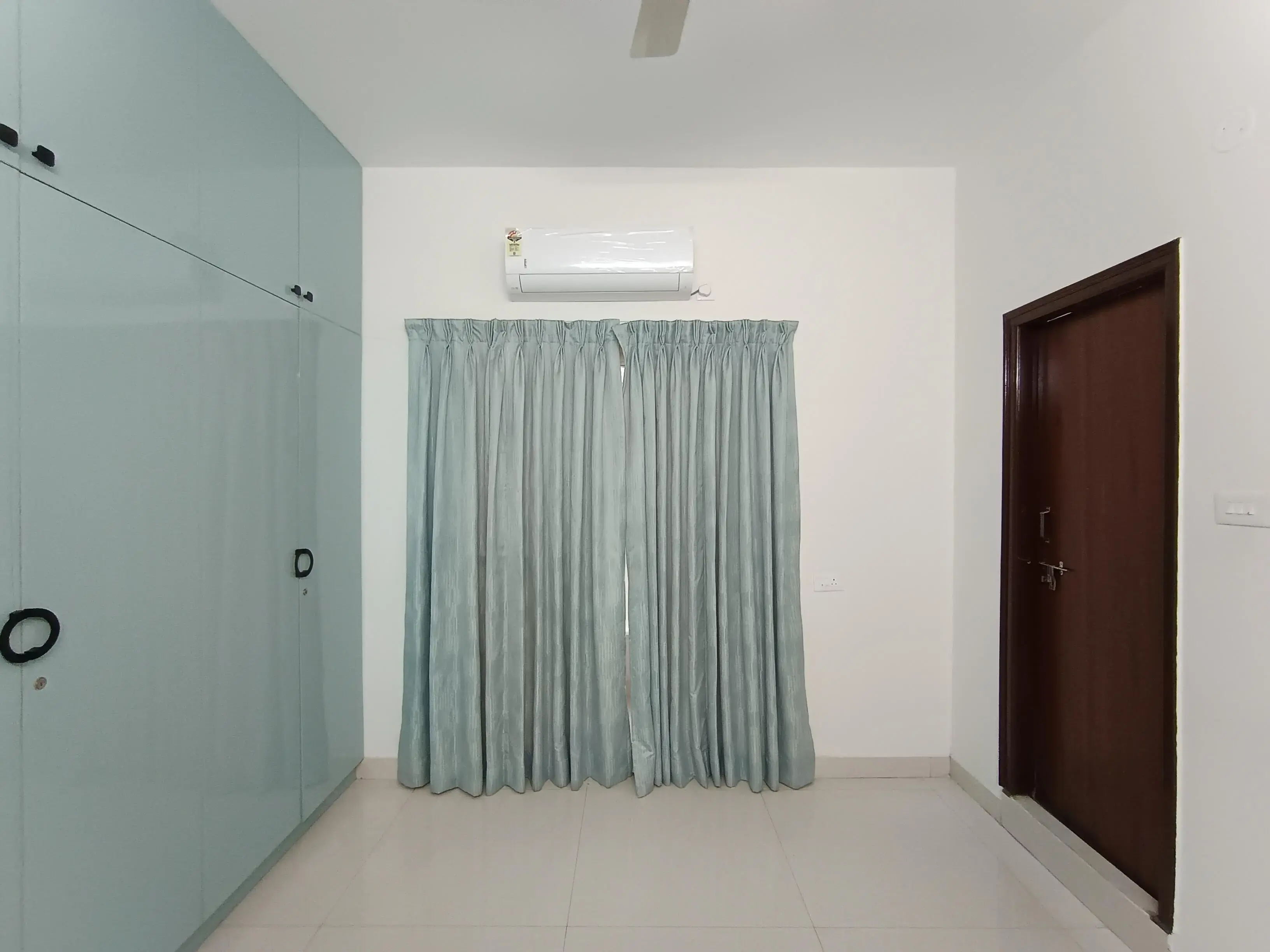 3BHK 3Baths Flat for Rent in vishwas bhavani heights, Masjid Banda, Kondapur
