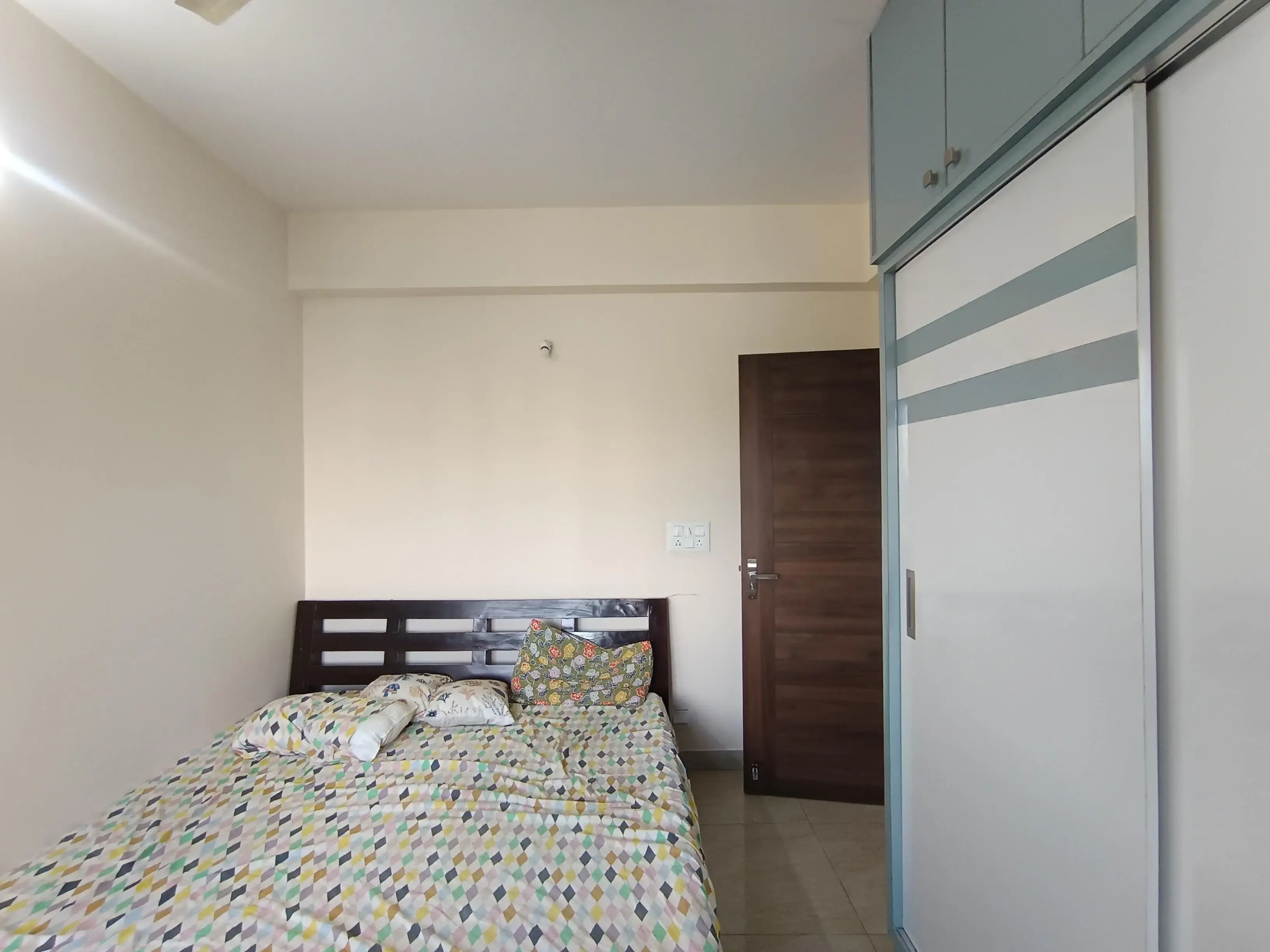 3BHK 3Baths Flat for Rent in Lakshmi Cadillac, Kondapur, Hyderabad
