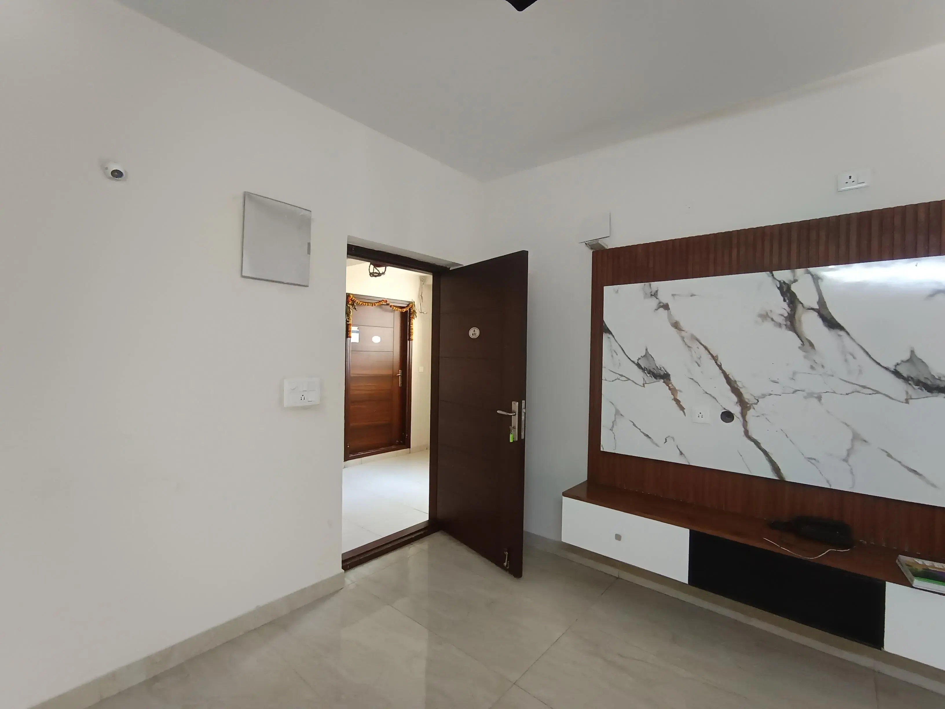 3BHK 3Baths Flat for Rent in Lakshmi Cadillac, Kondapur, Hyderabad