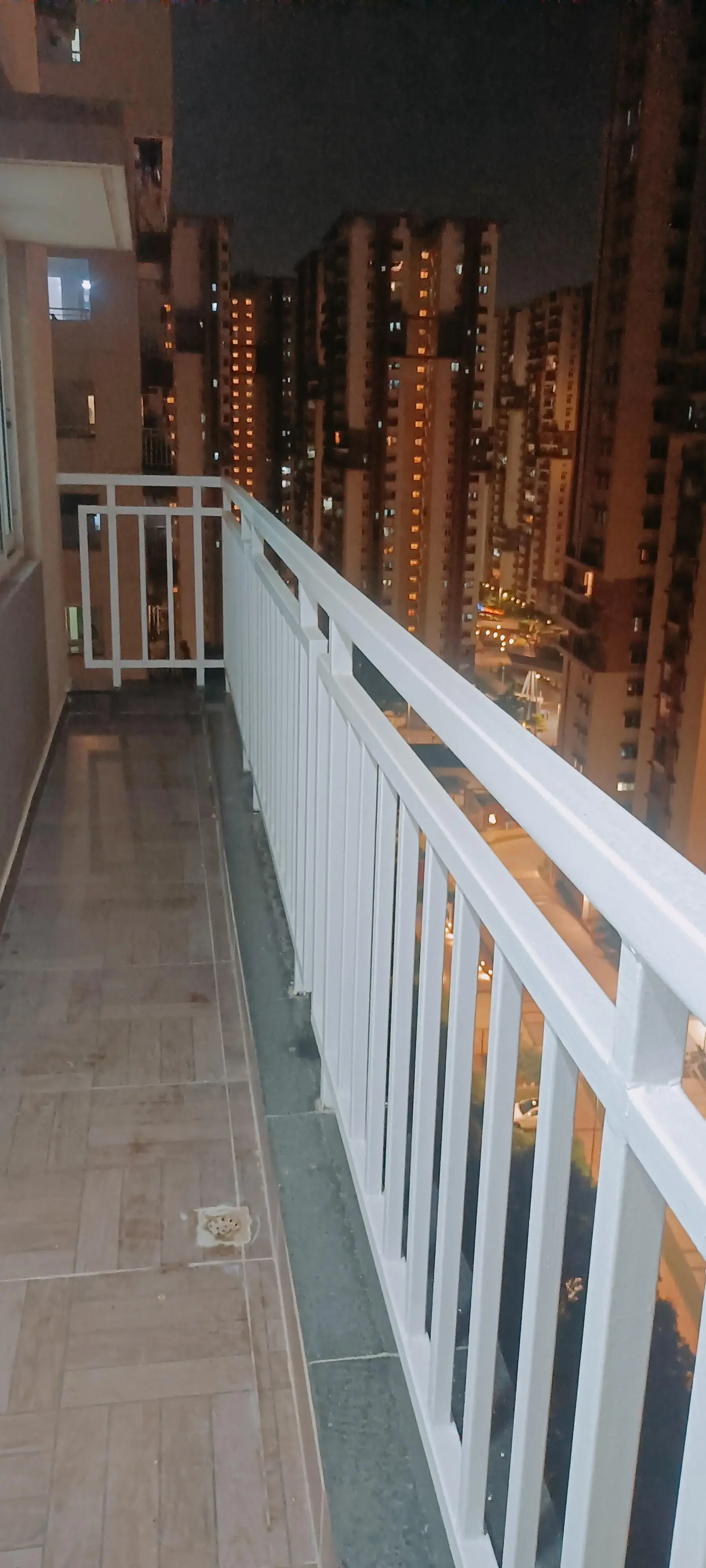 3BHK 3Baths Flat for Rent in Aparna Sarovar, Nallagandla, Hyderabad