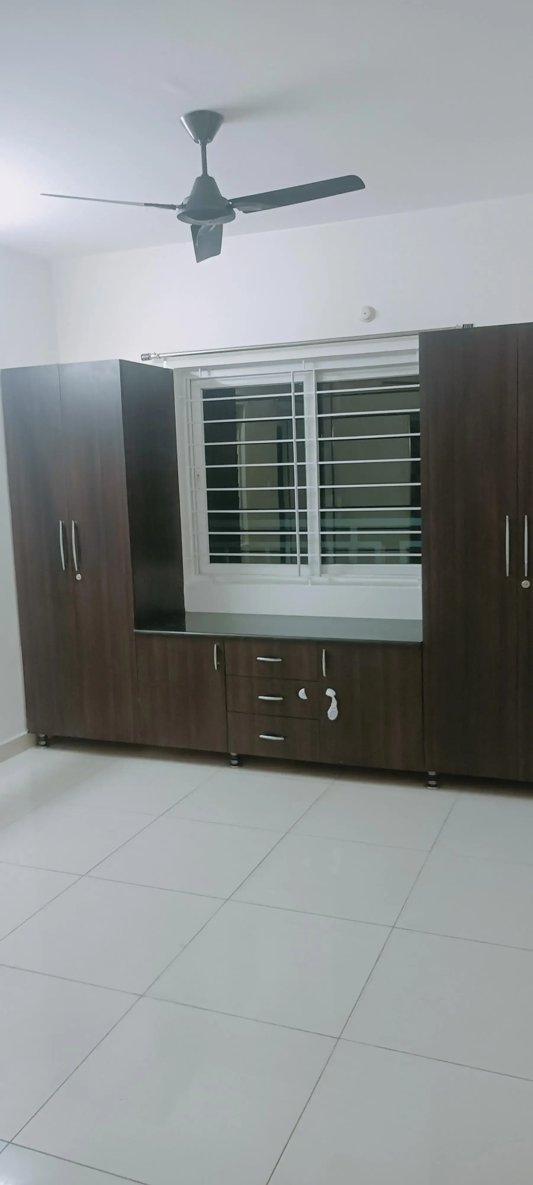 3BHK 3Baths Flat for Rent in Aparna Sarovar, Nallagandla, Hyderabad