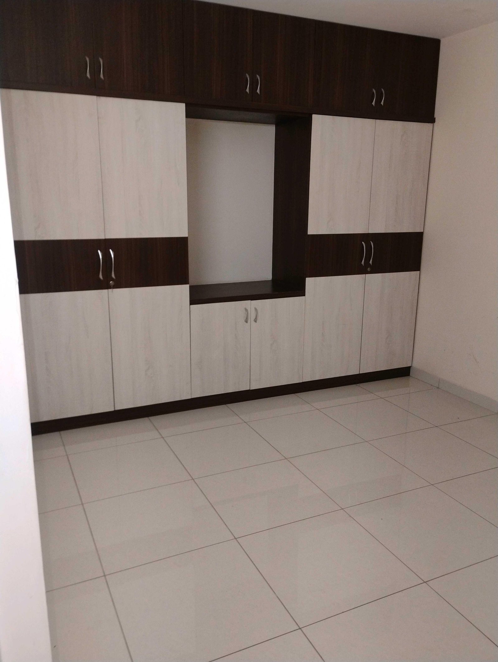 3BHK 2Baths Flat for Rent in Aparana Hill Park Silver Okes, Chandanagar, Hyderabad