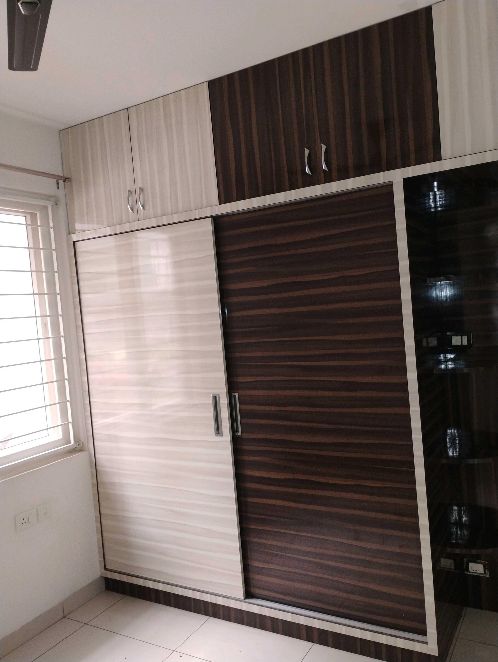 3BHK 2Baths Flat for Rent in Aparana Hill Park Silver Okes, Chandanagar, Hyderabad
