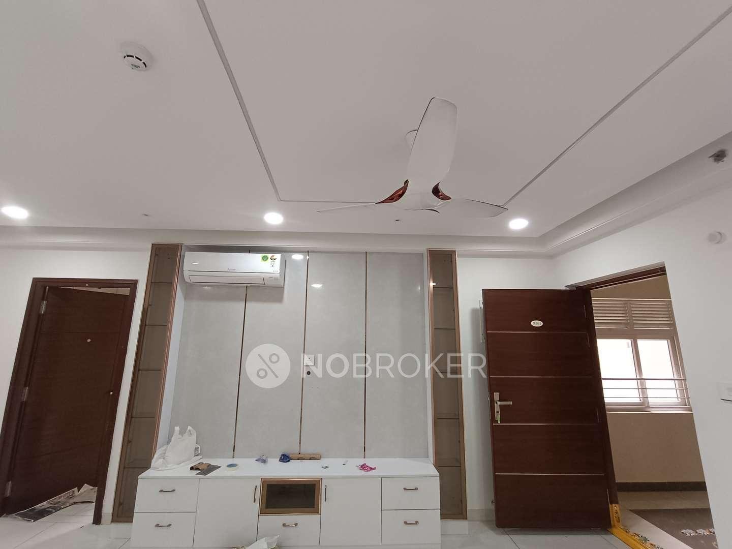 4+ BHK Flat In Aparna Luxor Park for Rent In Kondapur ( 4 Bhk + 1 Servent Room )