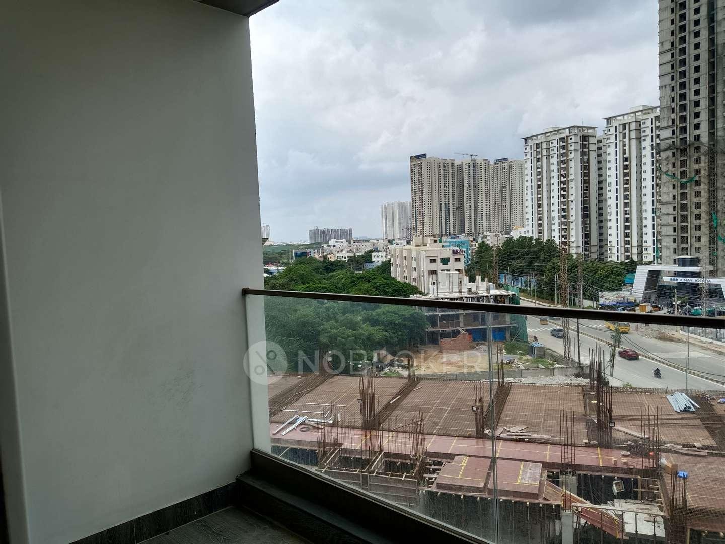 4+ BHK Flat In Aparna Luxor Park for Rent In Kondapur ( 4 Bhk + 1 Servent Room )