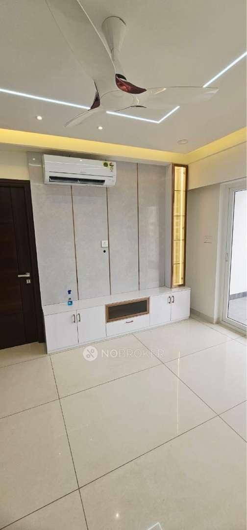 4+ BHK Flat In Aparna Luxor Park for Rent In Kondapur ( 4 Bhk + 1 Servent Room )
