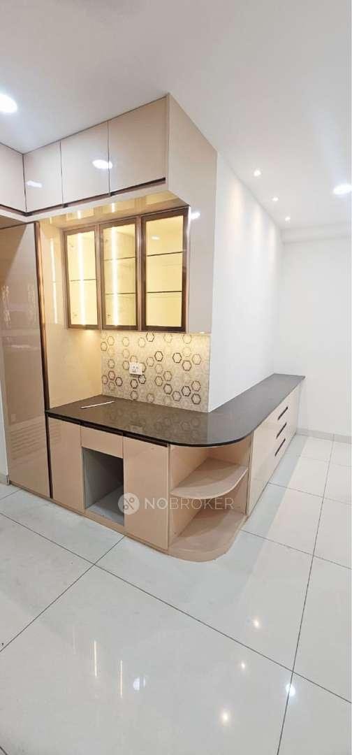 4+ BHK Flat In Aparna Luxor Park for Rent In Kondapur ( 4 Bhk + 1 Servent Room )