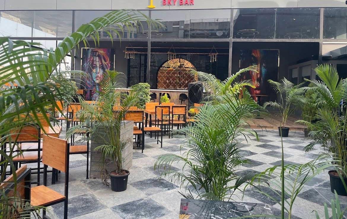 Commercial Shop 8500 Sq.Ft. in Madhapur Hyderabad