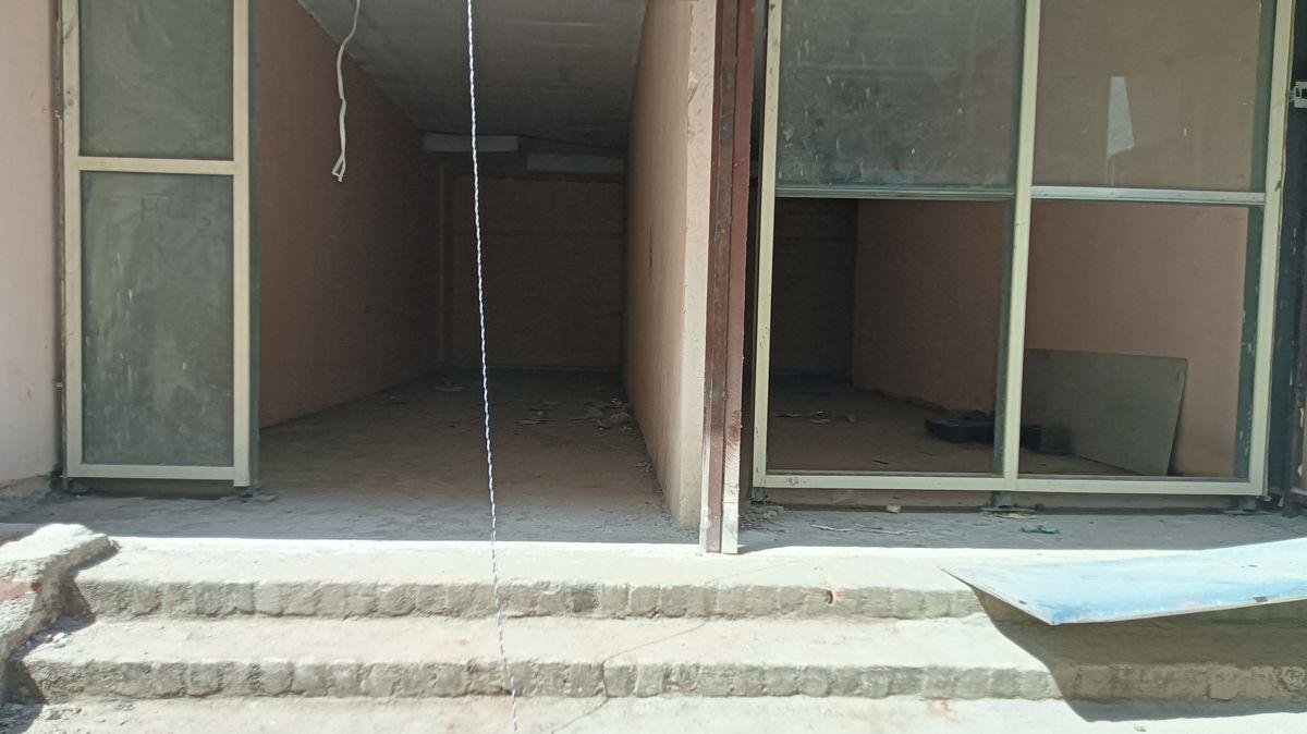 Commercial Shop 500 Sq.Ft. in Jubilee Hills Hyderabad