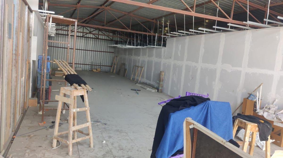Commercial Shop 1750 Sq.Ft. in Tellapur Hyderabad