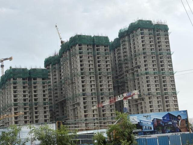 Anvita High 9