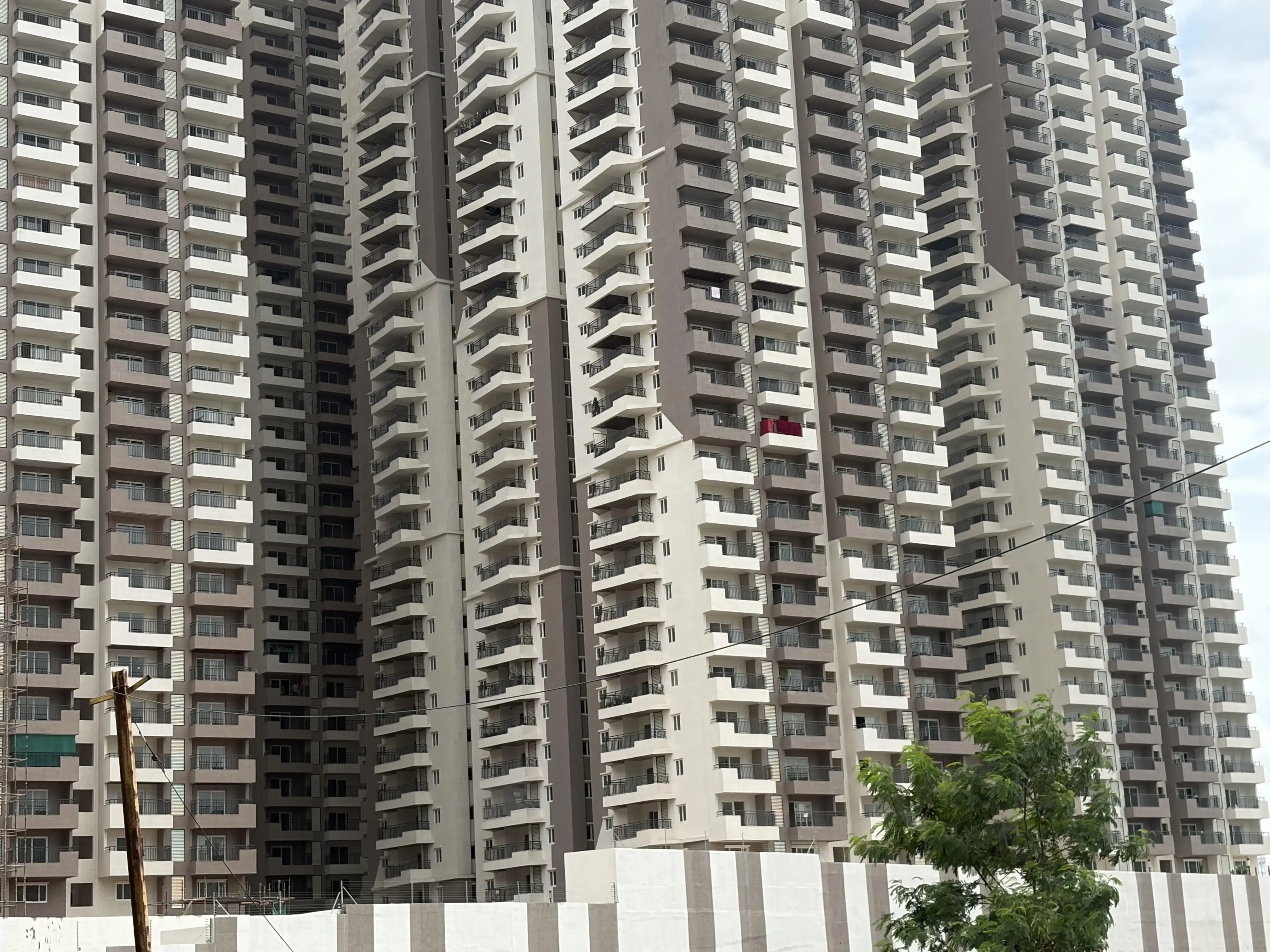 3BHK 3Baths Flat for Rent in Asbl Spectra, Narsingi, Hyderabad