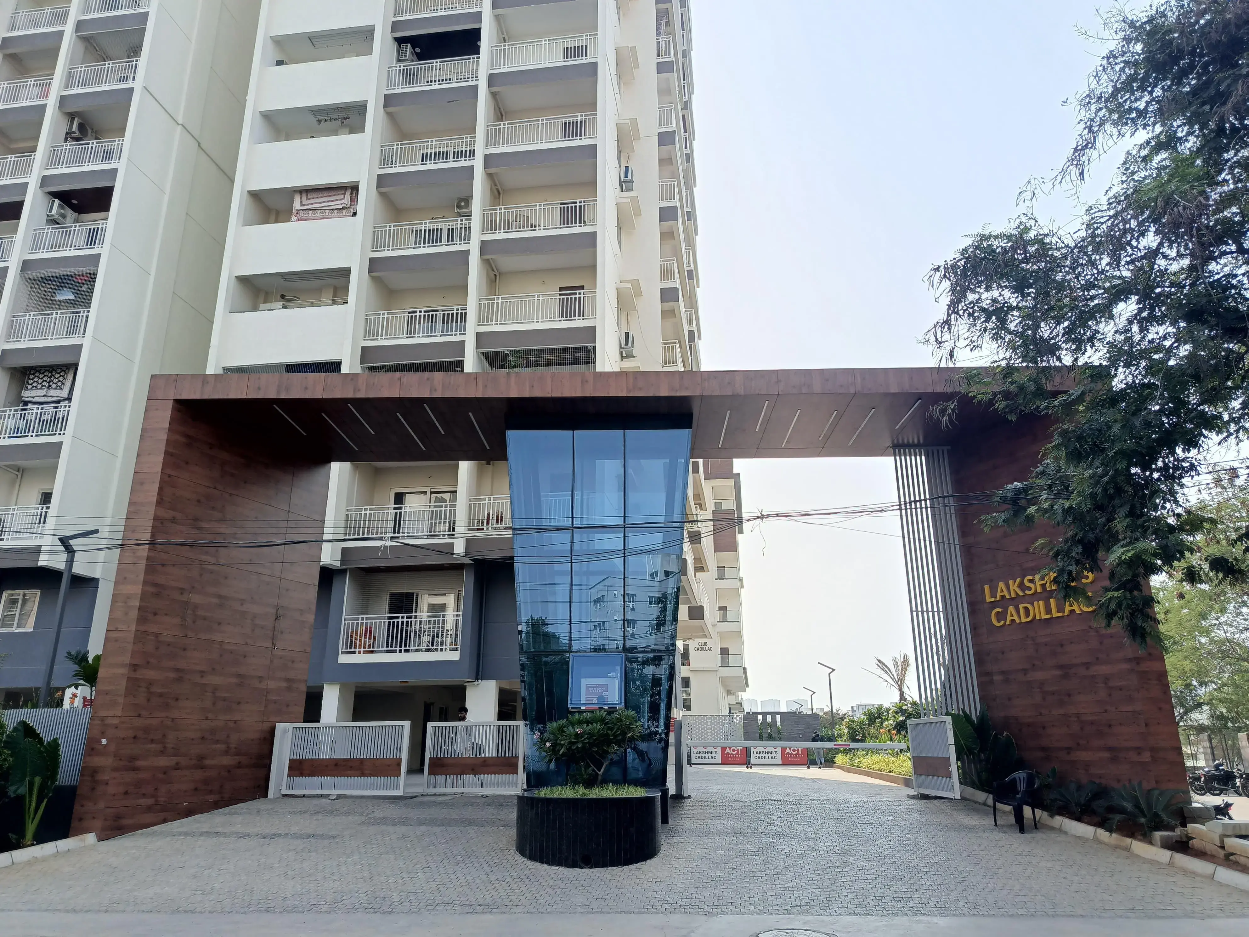 3BHK 3Baths Flat for Rent in Lakshmi Cadillac, Kondapur, Hyderabad